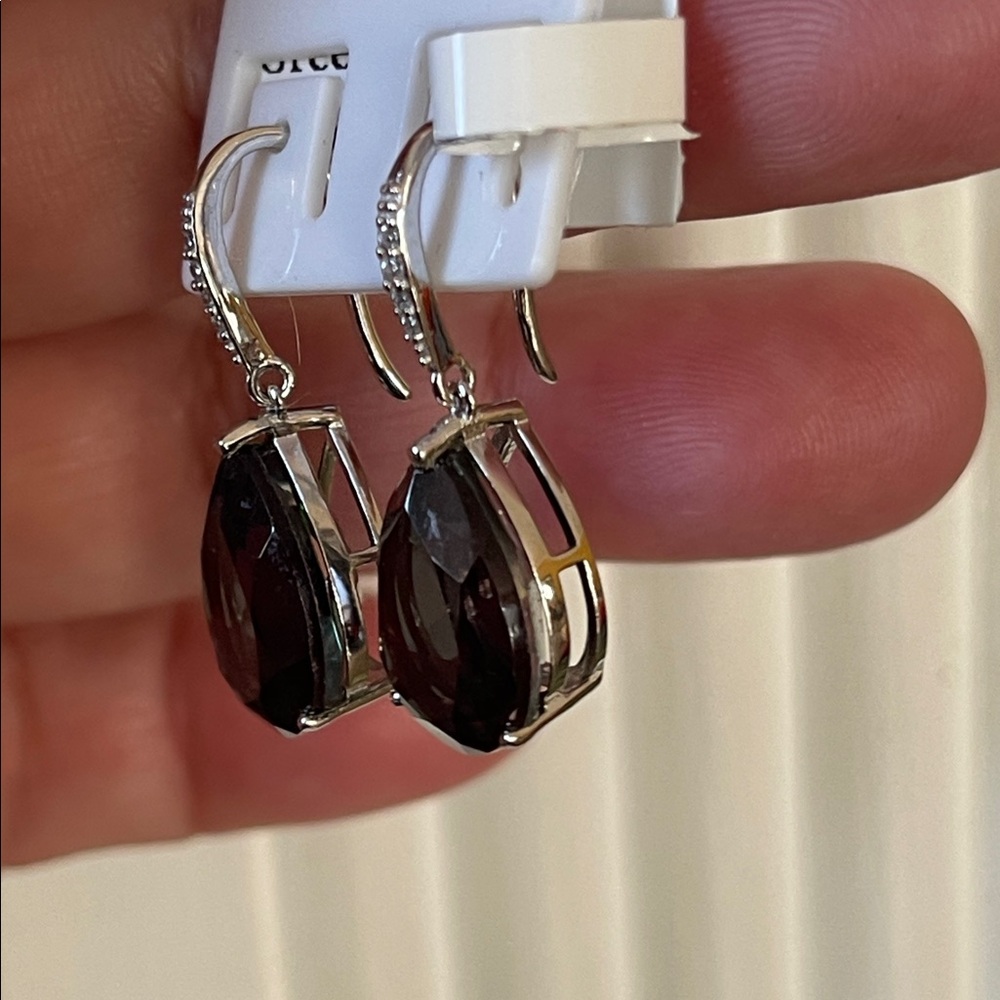 Elegant Natural Green Topaz Teardrop Dangling Earrings in 925 Sterling Silver - Picture 4 of 11